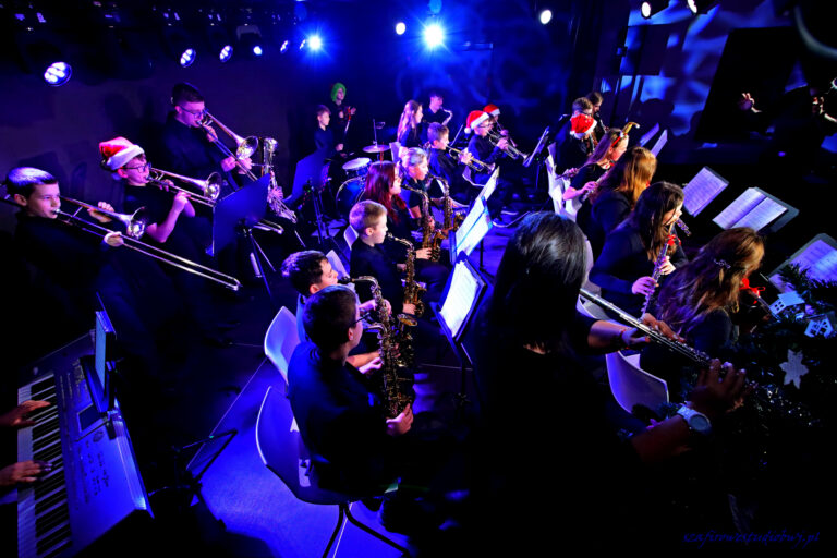 FOTORELACJA – Pierwszy Koncert Młodzieżowej Orkiestry Dętej